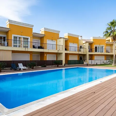 The Village - Outstanding Brand New 2 Bedrooms In Gale Apartment
