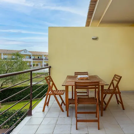 The Village - Outstanding Brand New 2 Bedrooms In Gale *