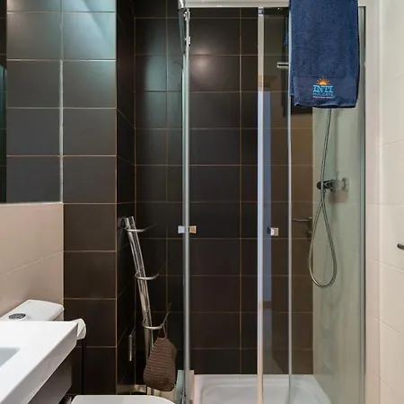 The Village - Outstanding Brand New 2 Bedrooms In Gale *
